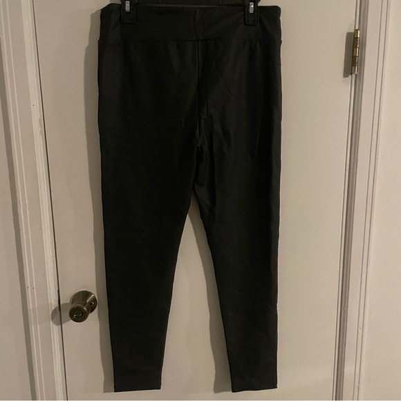 High Waisted Shine Leggings - Picture 8 of 8